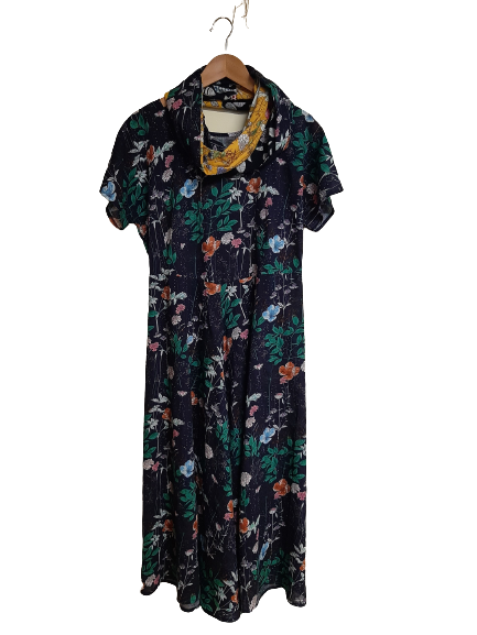The Maxi I Dress with Cap Sleeves: Wildflowers on Navy Size L
